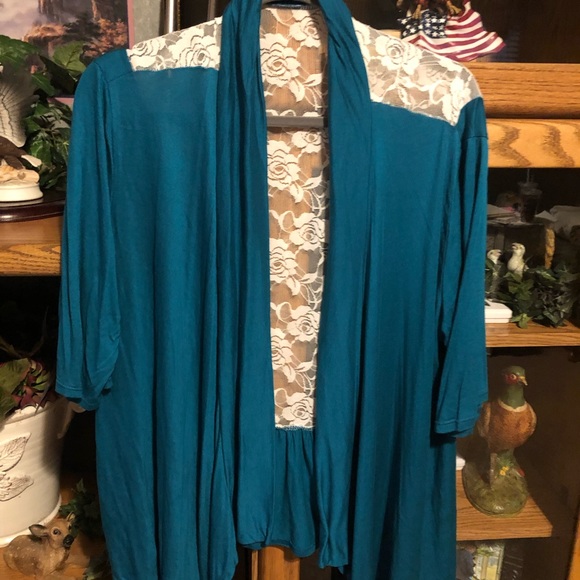 Clothing from closet purge - Picture 4 of 16